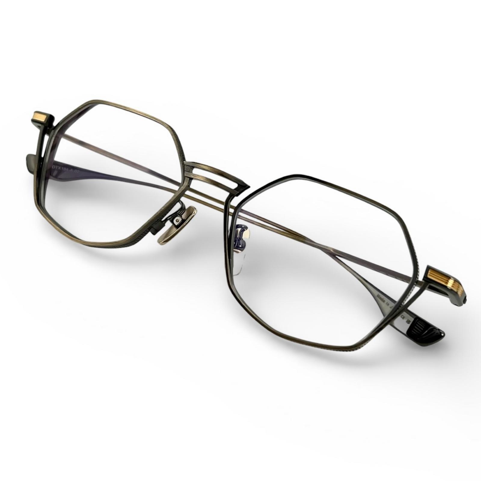 未当て嵌める品▲DITA ディータ DTX184 LINDSTRUM-THREE チタン Limited Edition 眼鏡 メガネ アイウェア ガンメタリック アンティークゴールド 51□19 145 日本製 メンズ【中古】