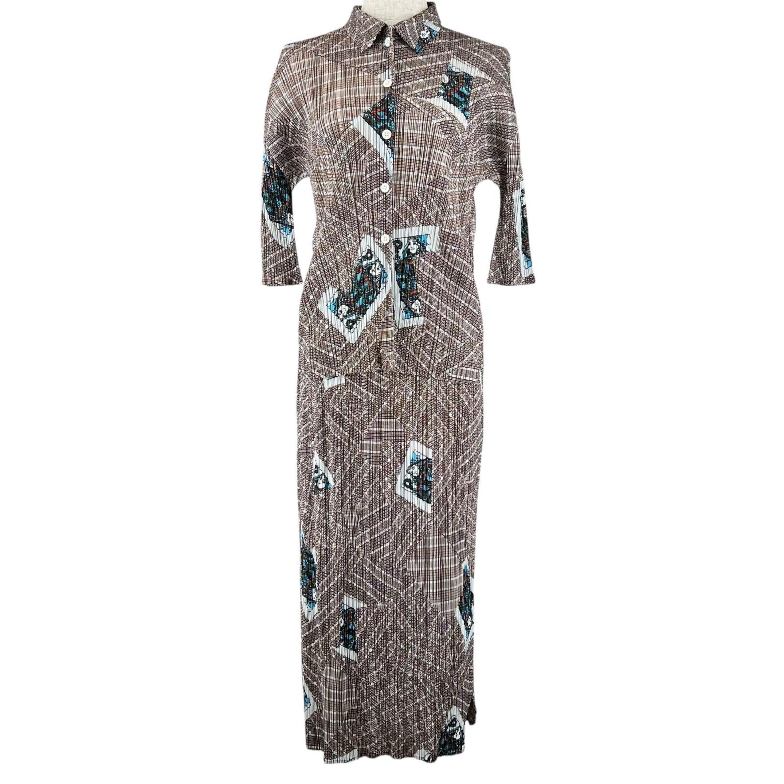 極美品▲PLEATS PLEASE 筋目プリーズ イッセイミヤケ PP73-JJ793 PP73-JG795 総柄 セットアップ マルチ色つや 3 日本製 定め事品 レディース【中古】