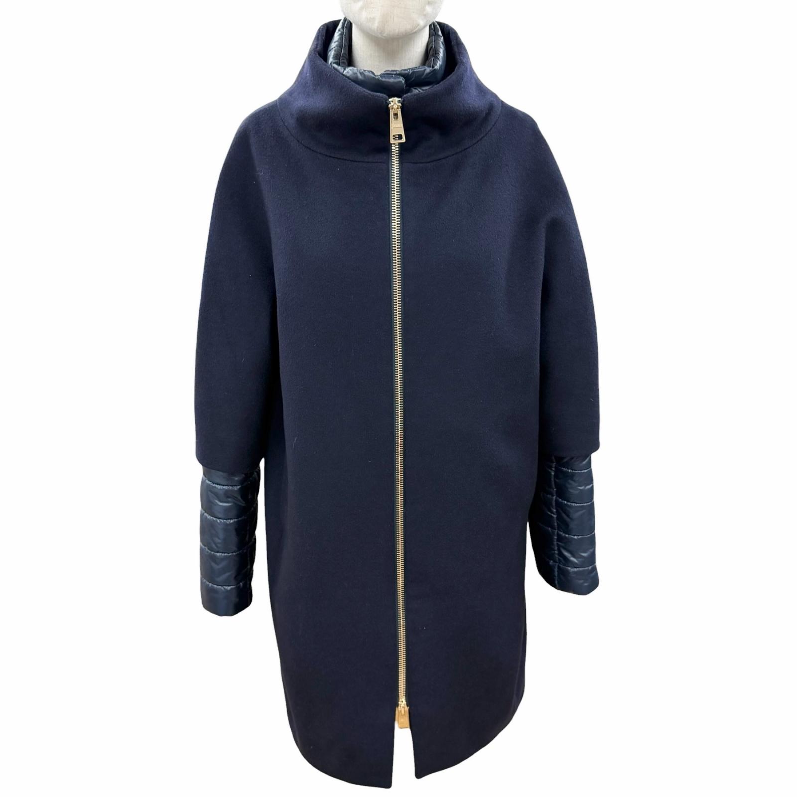 美品△Herno 地獄ノ 2024年製 CA000544D ロゴタイプ一皿 照明ランプ色つや 花の冠yd 羊毛 パデッド 厚地の外套 米国海軍 44 イタリア製 レディース 【中古】