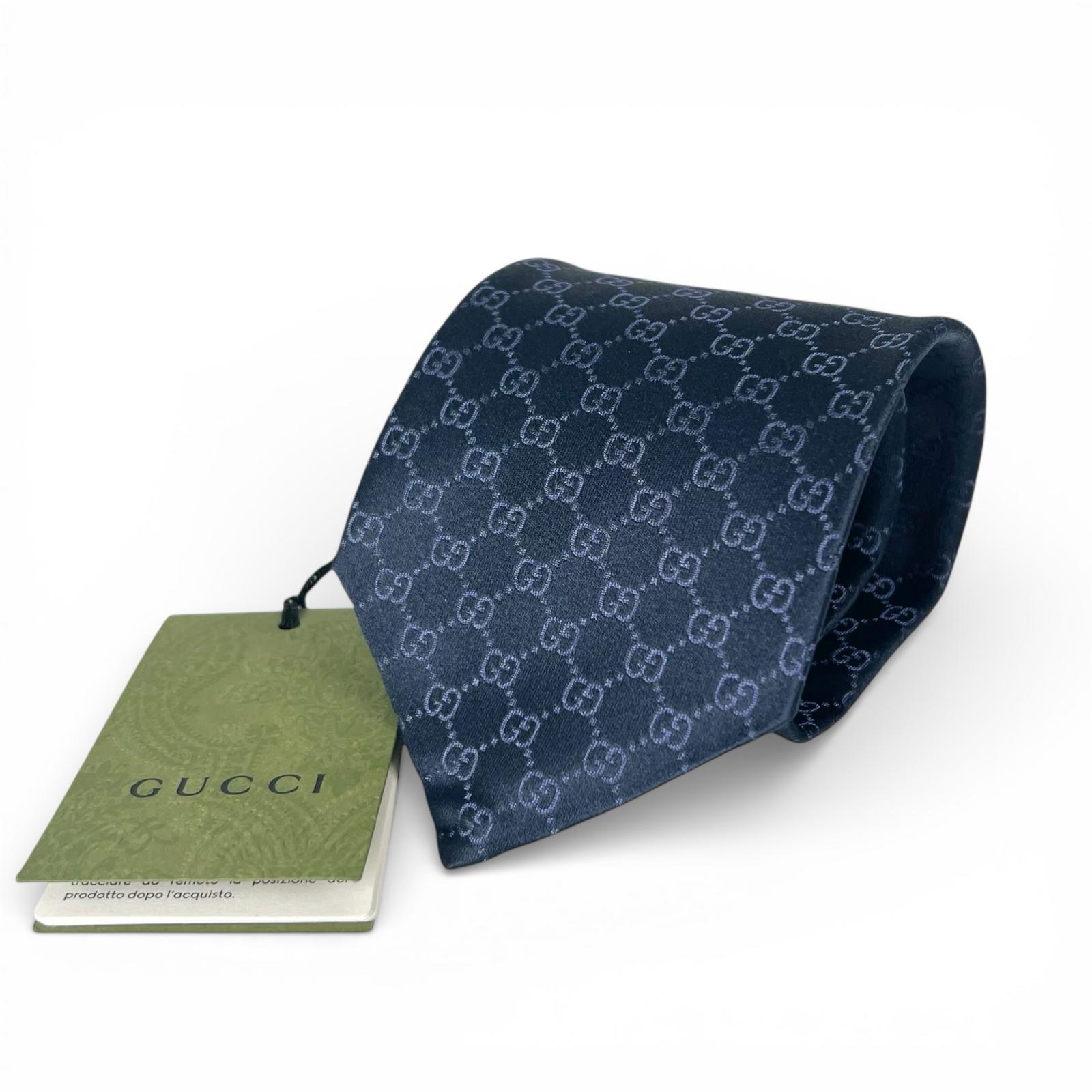 極美品▲GUCCI グッチ 22AW 456520 TIE FEDRA GG柄 絹地100％ タイ 米国海軍 イタリア製 定まり品 メンズ 商行為◎ 【中古】