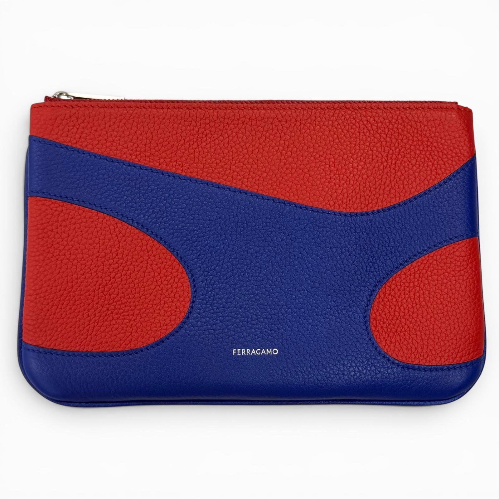 未当て嵌める品★FERRAGAMO フェラガモ 661322 2024年 たまり場寄せあわせ ロゴタイプ入り口・入口 なめし革 車寄せ 青色 赤いこと イタリア製 レディース 箱付き添い人 【中古】