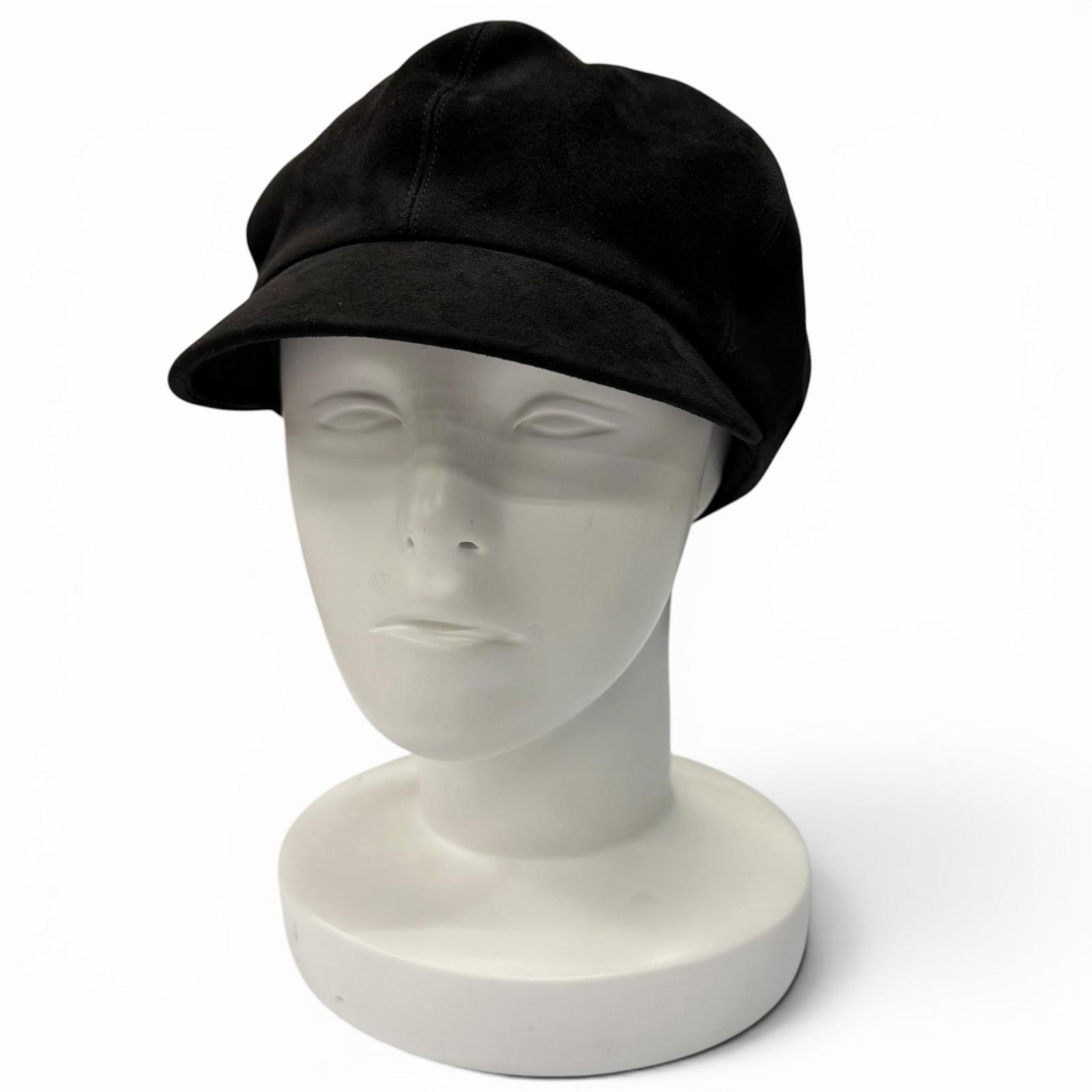 美品★Christian Dior ディオール 85PAR921G704 裏地地絹100％ ロゴタイプ金具付き添い人 ゴートスキン キャスケット 黒いこと 58 フランス共和国製 置き目品 レディース 【中古】