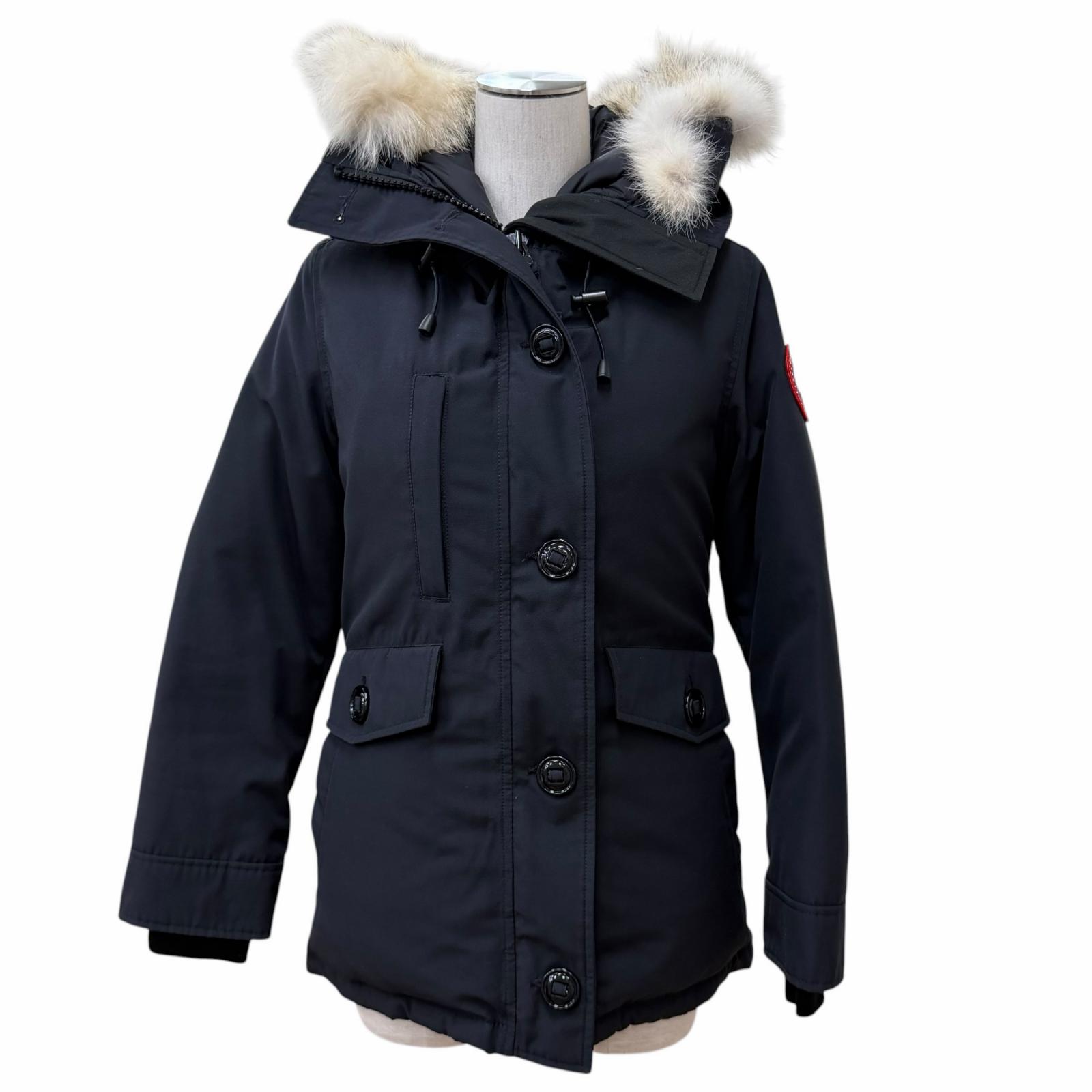 美品★CANADA GOOSE カナダグース 2300JL CHARLOTTE PARKA 毛皮・ボンネット・ロゴタイプ紋章付 落ちこむ上衣 米国海軍 XS カナダ製 置き目品 レディース 【中古】