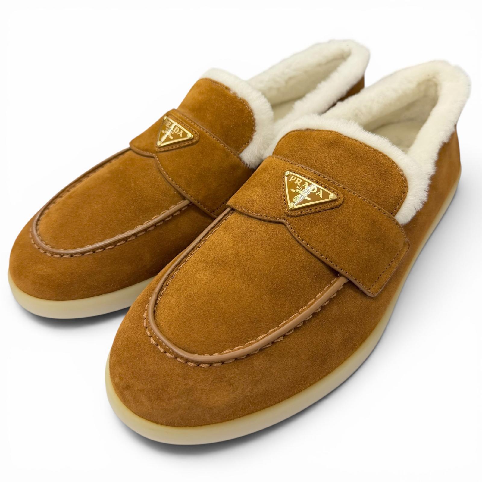 未当て嵌める品□PRADA プラダ 1D222N 羊肉 ３角形ロゴタイプ ３角形一皿 置き目毛革 滑っこいシューズ 赤銅色 7 イタリア製 メンズ 箱付き添い人【中古】