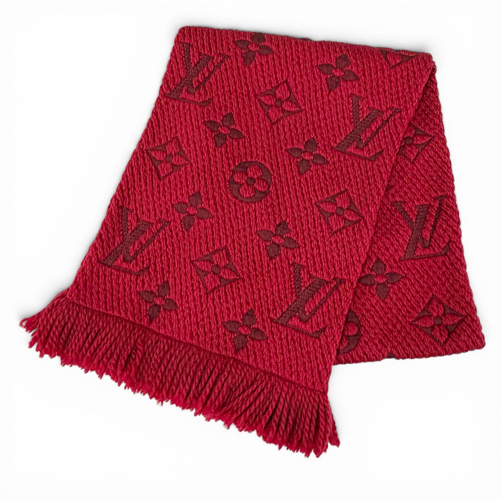 美品△LOUIS VUITTON ルイヴィトン 413287 エシャルプ ロゴマニア ウール シルク マフラー ルビー レッド イタリア製 レディース 【中古】｜衣類＆ブランドリサイクル GREEN