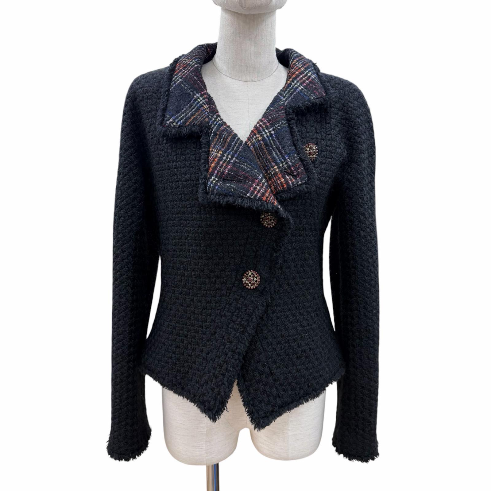 美品◇CHANEL シャネル P46378W05360 裏地地絹100％ ココマークグリポワボタン付 上衣 黒いこと 38 フランス共和国製 置き目品 レディース 【中古】