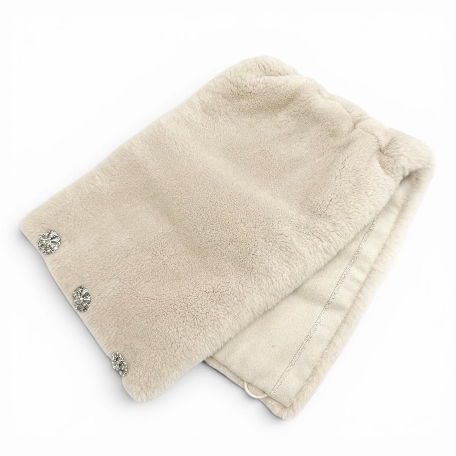 極美品★FOXEY フォクシー 39026 Jewel Snood カシミール100％ 結晶名取り草 ヌートリア毛革 スヌード 点火装置ベージュ F 日本製 定め事品 レディース 箱付き添い人 【中古】