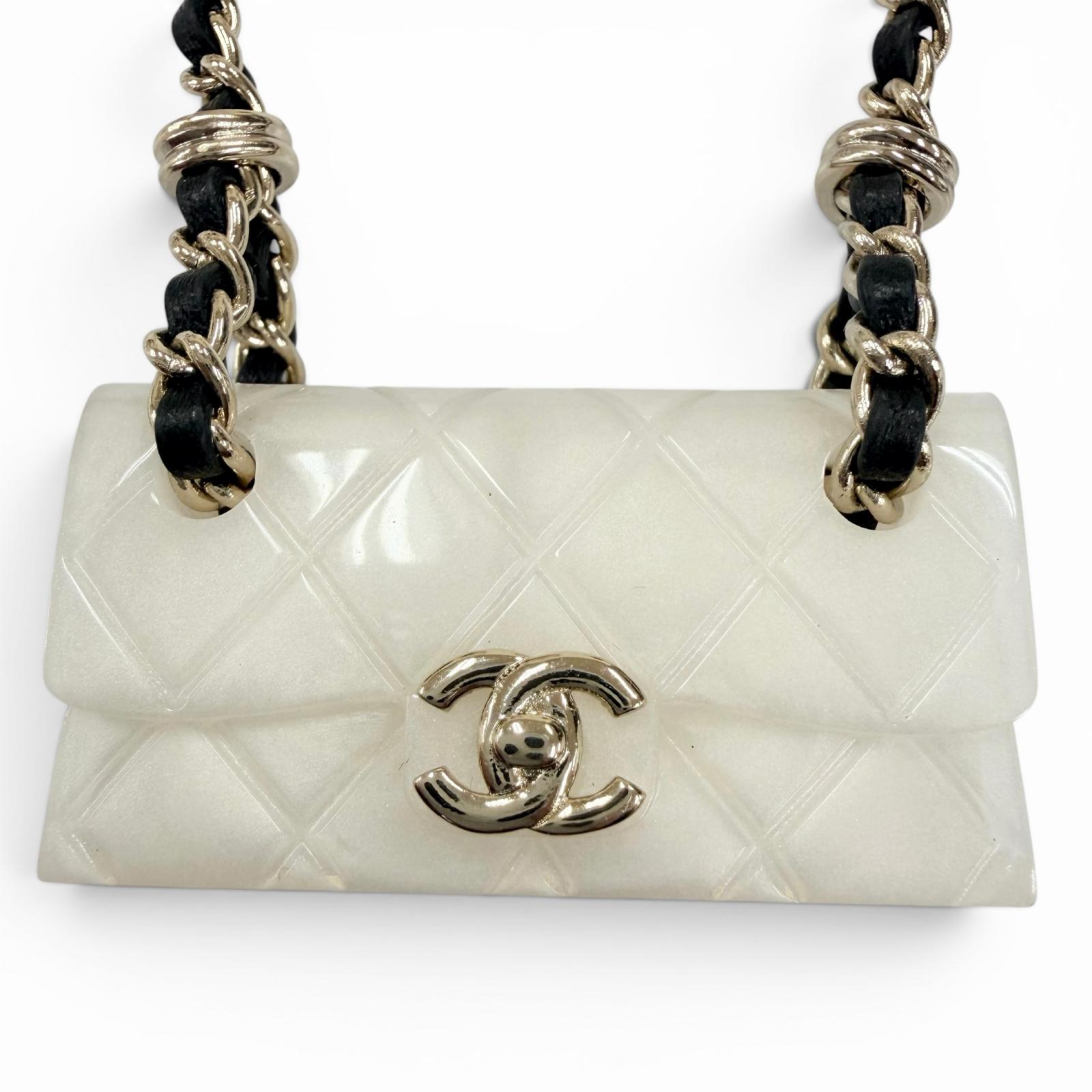 極美品☆CHANEL シャネル 2023年製 B23C マトラッセバッグモチーフ ココマーク チェーン ネックレス アイボリー イタリア製 レディース 【中古】｜衣類＆ブランドリサイクル GREEN