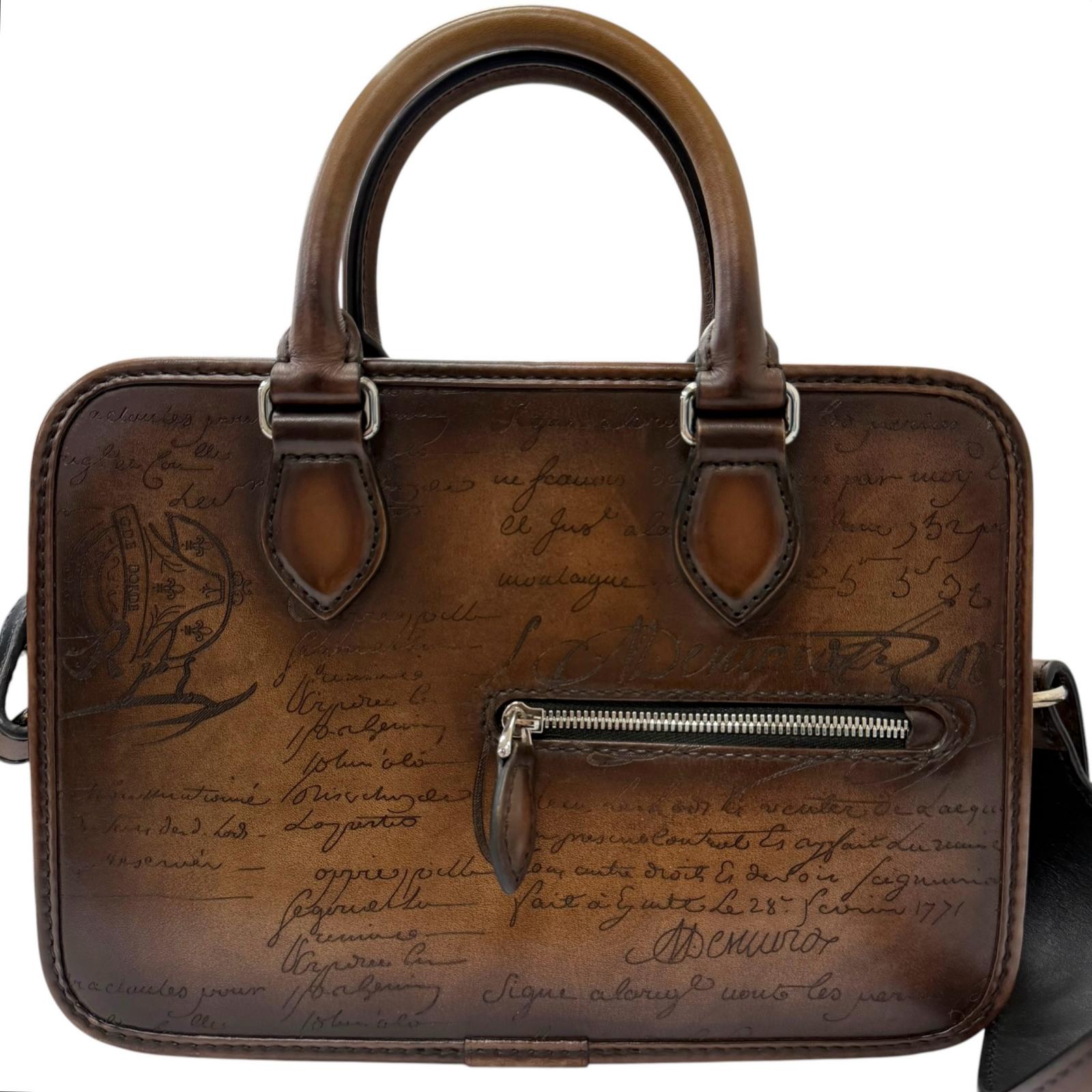 極美品□BERLUTI ベルルッティ アンワット秒・ガリバー 伝達人 なめし革 カリグラフィ スクリット 2WAY ショルダーバッグ 赤銅色 メンズ 【中古】