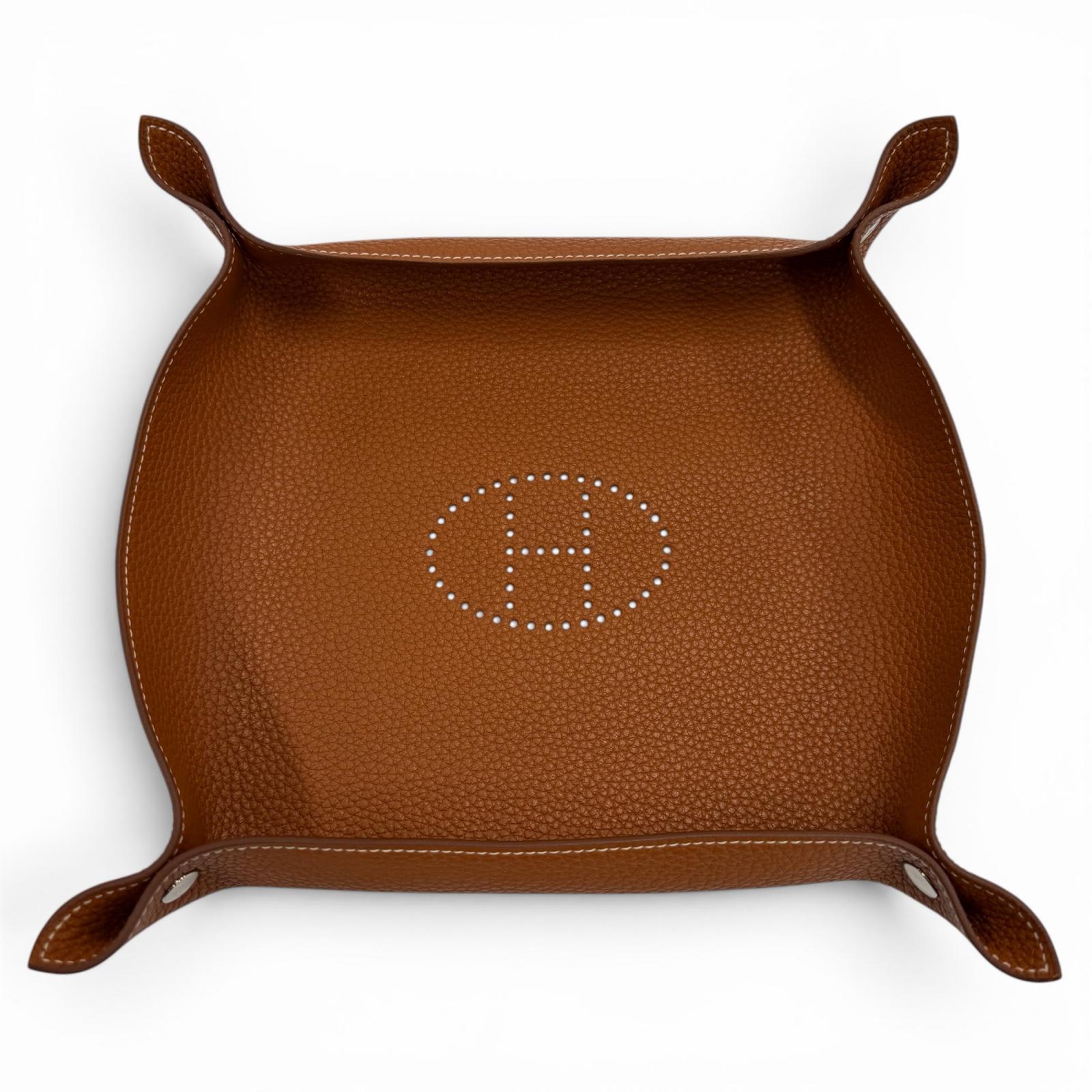 美品▼HERMES エルメス ヴィド ポッシュ お盆 トリヨンクレマンス なめし革 しろがね色金具 Hロゴタイプ 小入れもの 赤銅色 □Q目じるし フランス共和国製 メンズ 【中古】