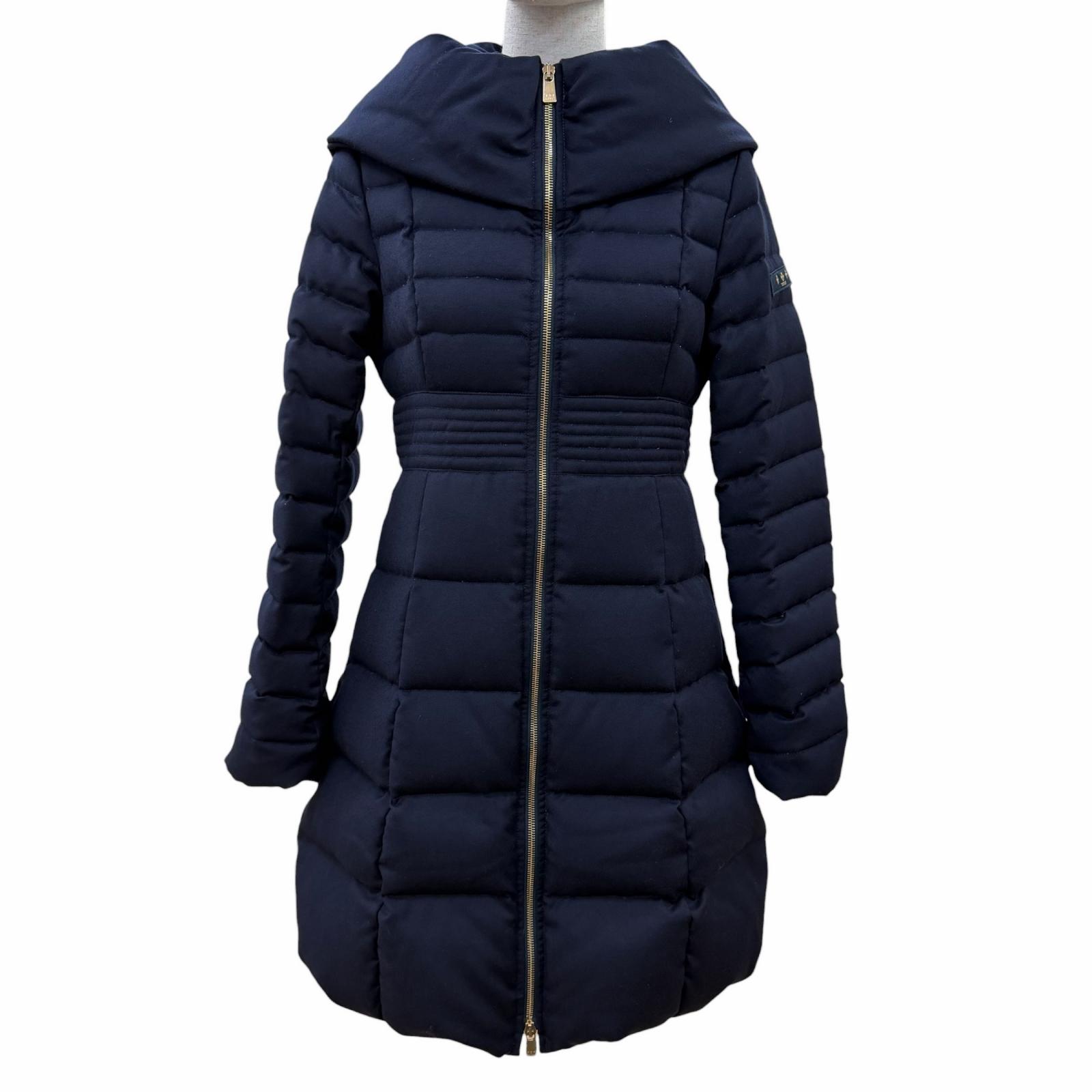 美品☆TATRAS タトラス LTA9FW4216 NOBLE 否ブル 羊毛100％ 落ちこむ厚地の外套 ダークネイビー 01 イタリア製 置き目品 レディース 【中古】