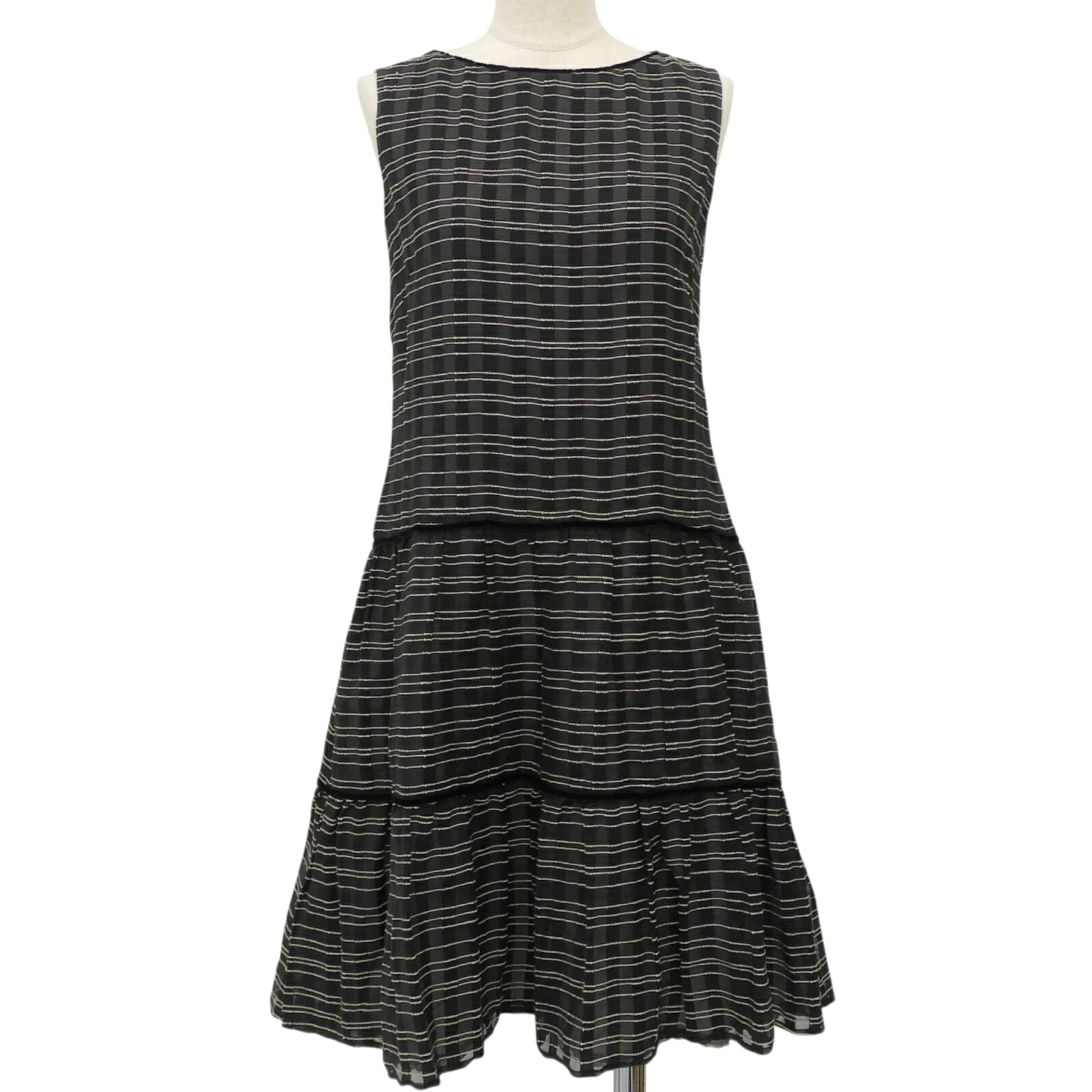 極美品▲FOXEY フォクシー 42958 Dress Prologue 羊毛 絹地混 ノースリーブ 衣装 黒いこと 白いこと 38 日本製 レディース 【中古】