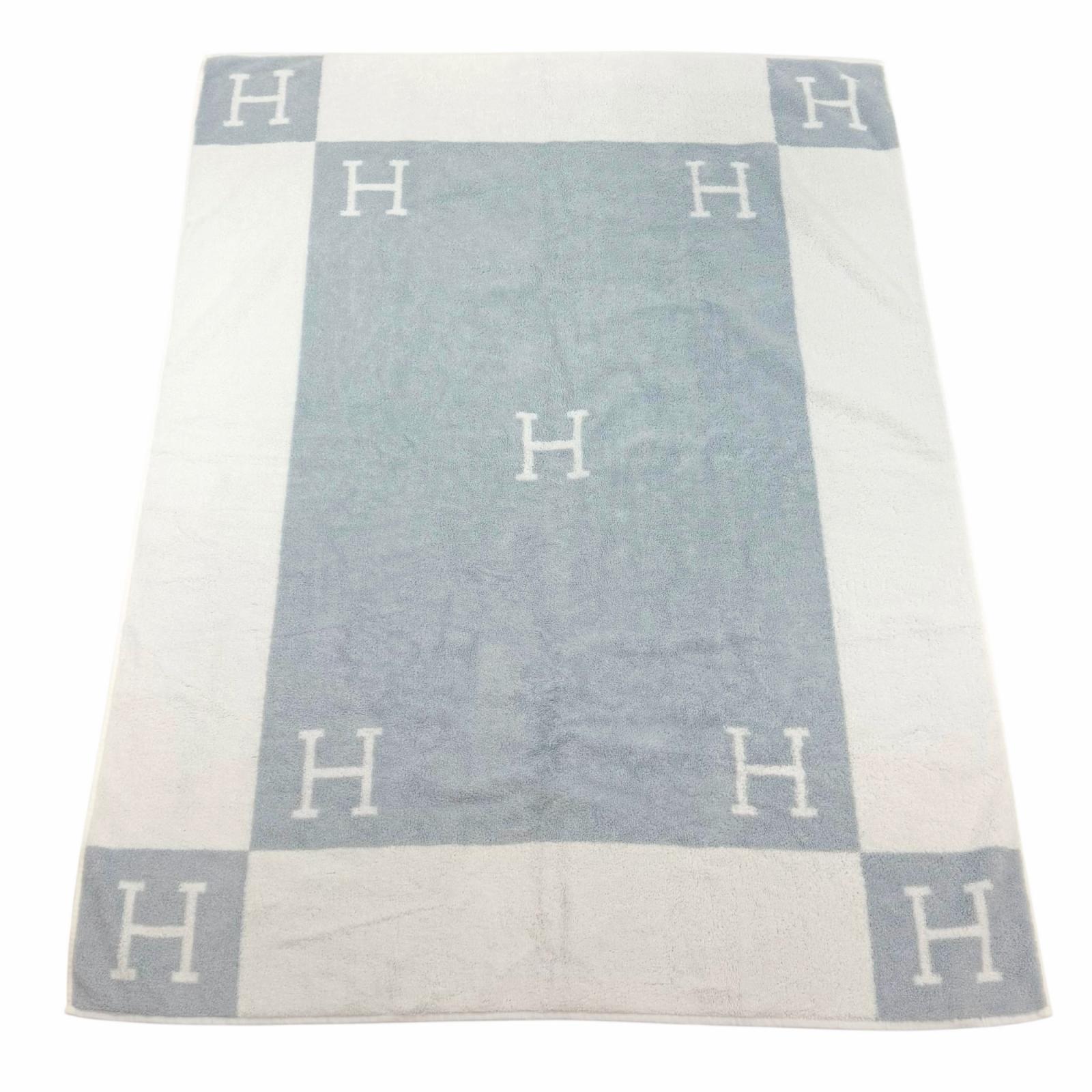 未当て嵌める品★HERMES エルメス アヴァロン 綿織物100％ ブルーグラシエ H柄 約90×120糎 2階建てバス西洋手ぬぐい 砂浜西洋手ぬぐい フランス共和国製 レディース  【中古】