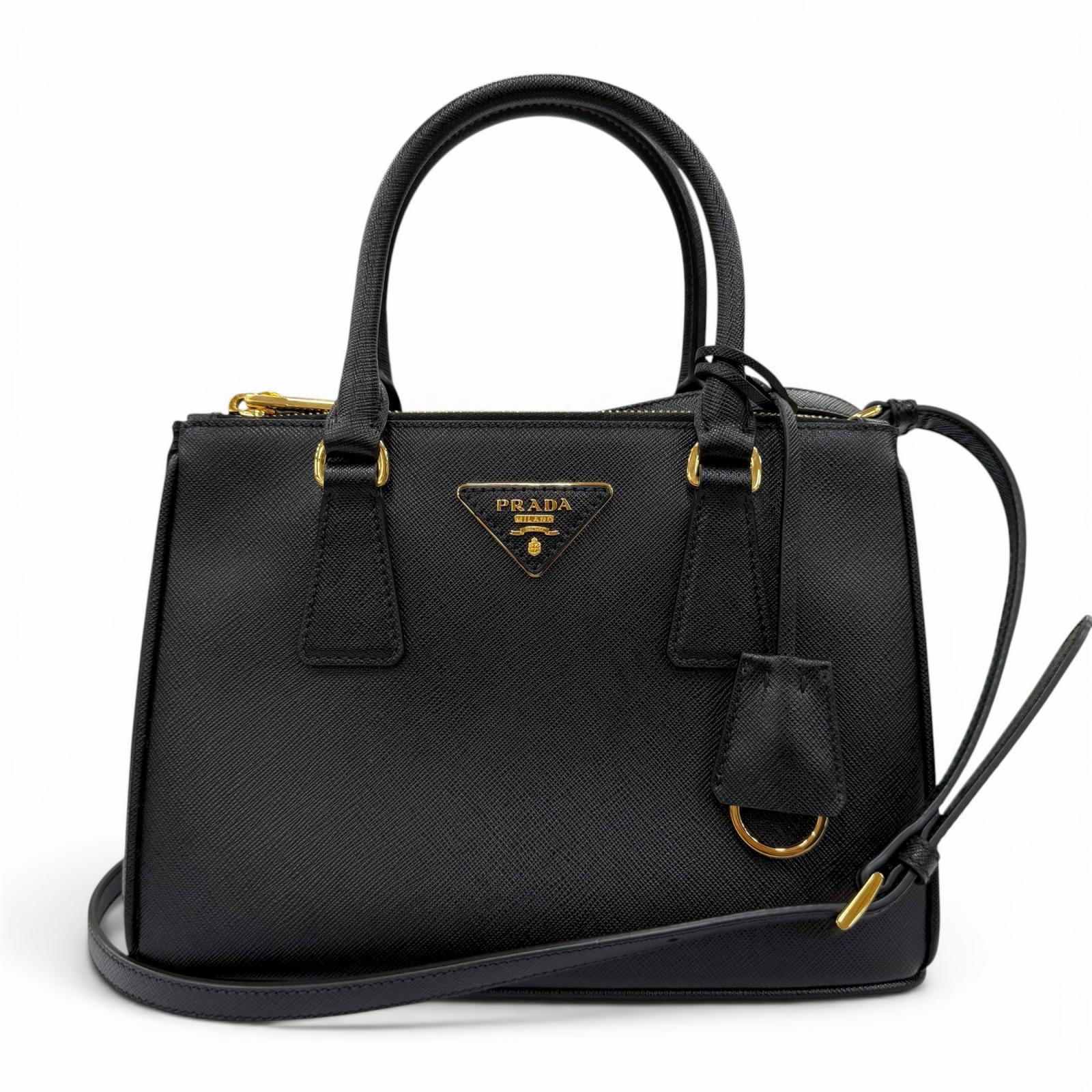 美品☆PRADA プラダ 1BA896 ガレリア スモール サフィアーノレザー 2WAY御徒面子 ショルダーバッグ ハンドバック 黒いこと ゴールド金具 レディース 保護すること袋付き添い人 【中古】