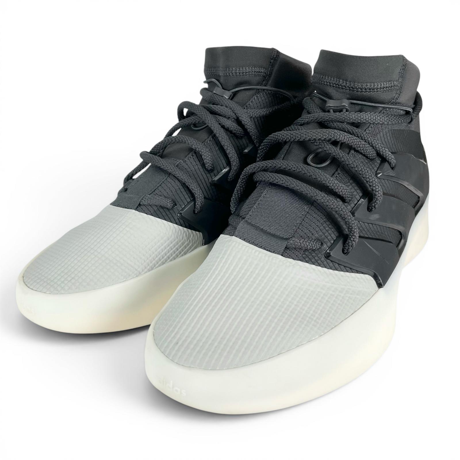 極美品▲adidas アディダス IE6179 FEAR OF GOD ATHLETHICS 1 BASKETBALL ミッドソール スニーカー 黒いこと 30糎 メンズ 箱・保護すること袋付き添い人 【中古】