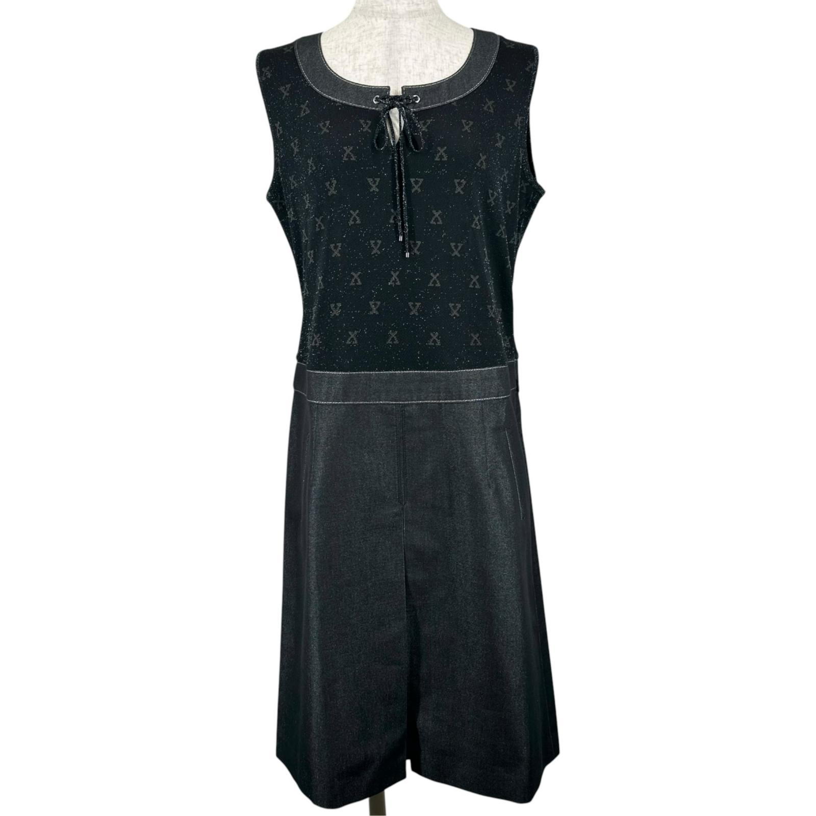 極美品▲LEONARD FASHION レオナール 流行り物 絹地 モノグラム柄 ノースリーブ 衣装 黒いこと L 日本製 置き目品 レディース 【中古】
