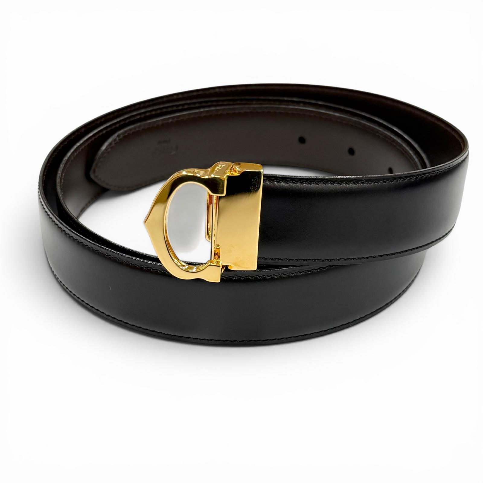 極美品▼Cartier カルティエ 帆柱 ドゥ カルティエ なめし革 リヴァーシブル 胴締め 黒いこと うす暗い赤銅色 ゴールド金具 フランス共和国製 メンズ 箱付き添い人 【中古】