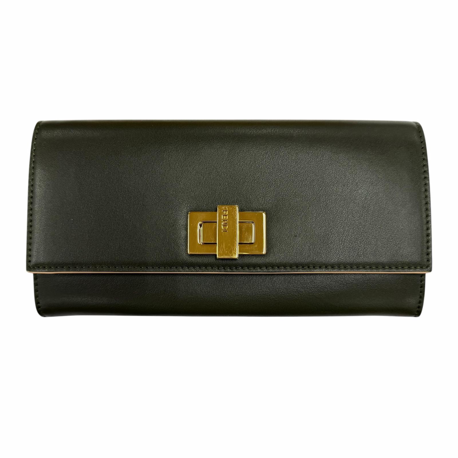 美品◇FENDI フェンディ 8M0377 ピーカブー なめし革 コンチネンタル ロングウォレット 長紙入れ まっ黒い緑であること ゴールド金具 イタリア製 レディース  箱付き添い人【中古】