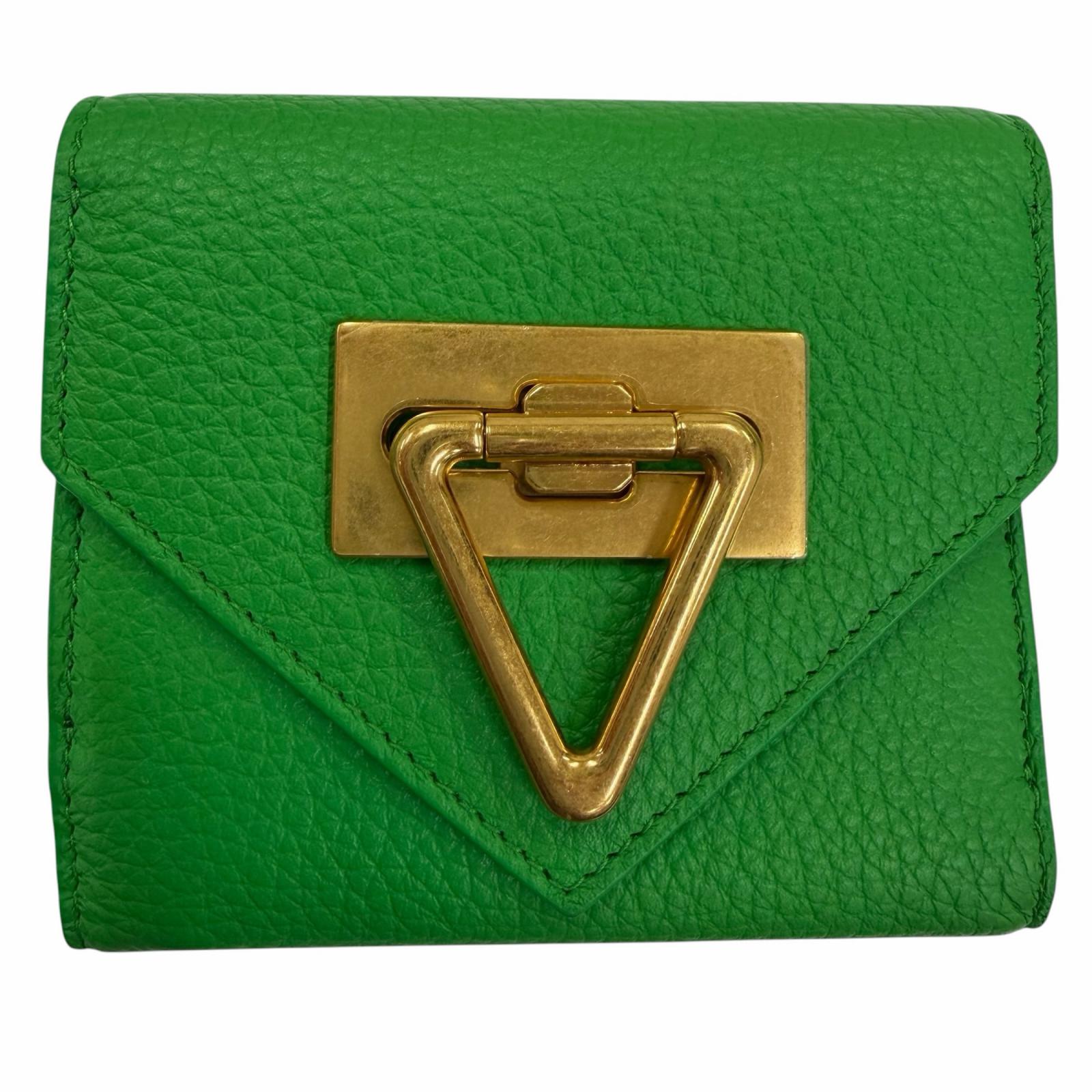 極美品☆BOTTEGAVENETA ボッテガヴェネタ パラキート 尖んがり鍵を掛ける なめし革 コンパクトウォレット 三つ折り紙入れ イタリア製 レディース 箱付き添い人 【中古】