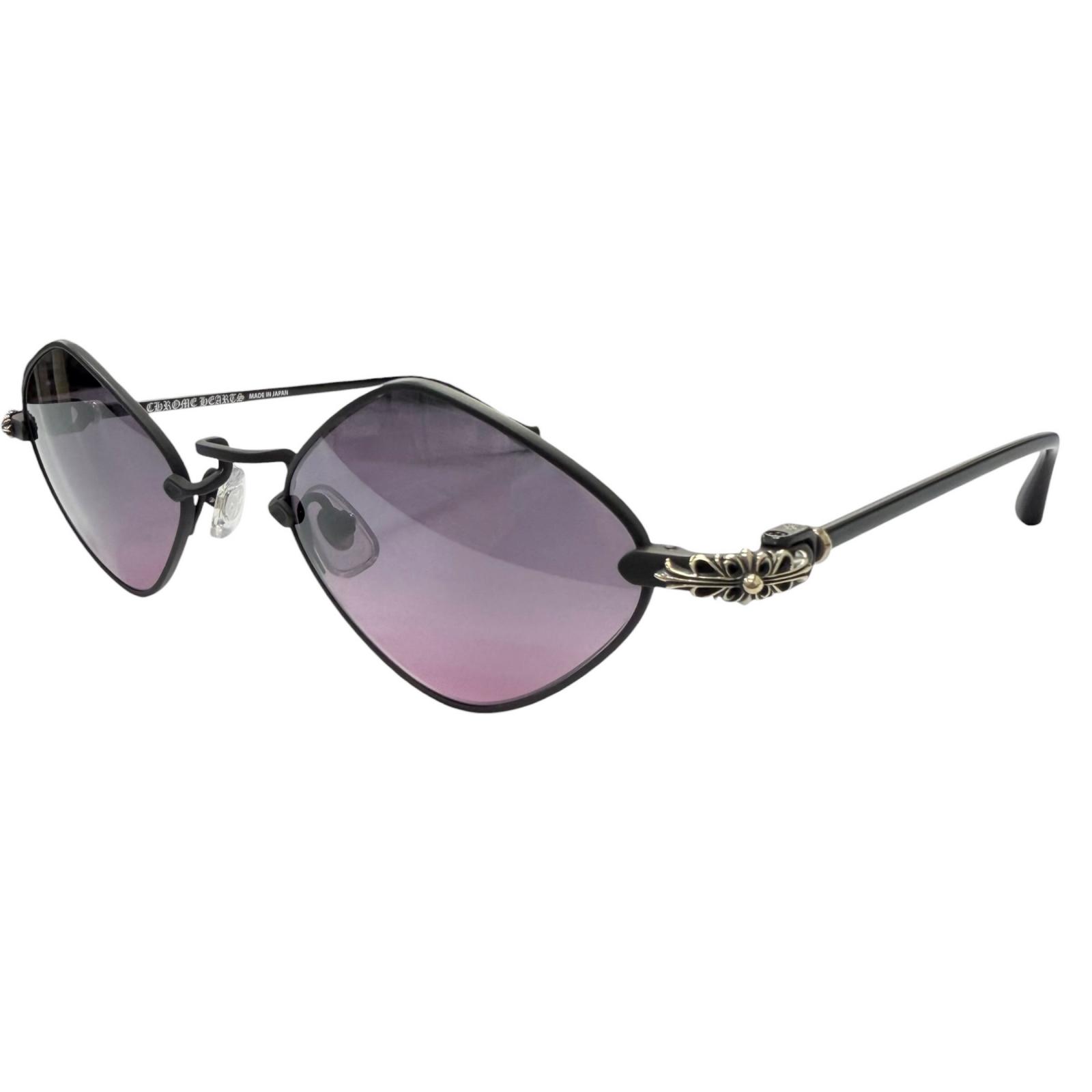 極美品□CHROME HEARTS クロムハーツ DIAMOND DOG SV925使い フローラルクロステンプル サングラス マットブラック パープルレンズ 50□22-141 度入り 日本製 メンズ 【中古】｜衣類＆ブランドリサイクル GREEN