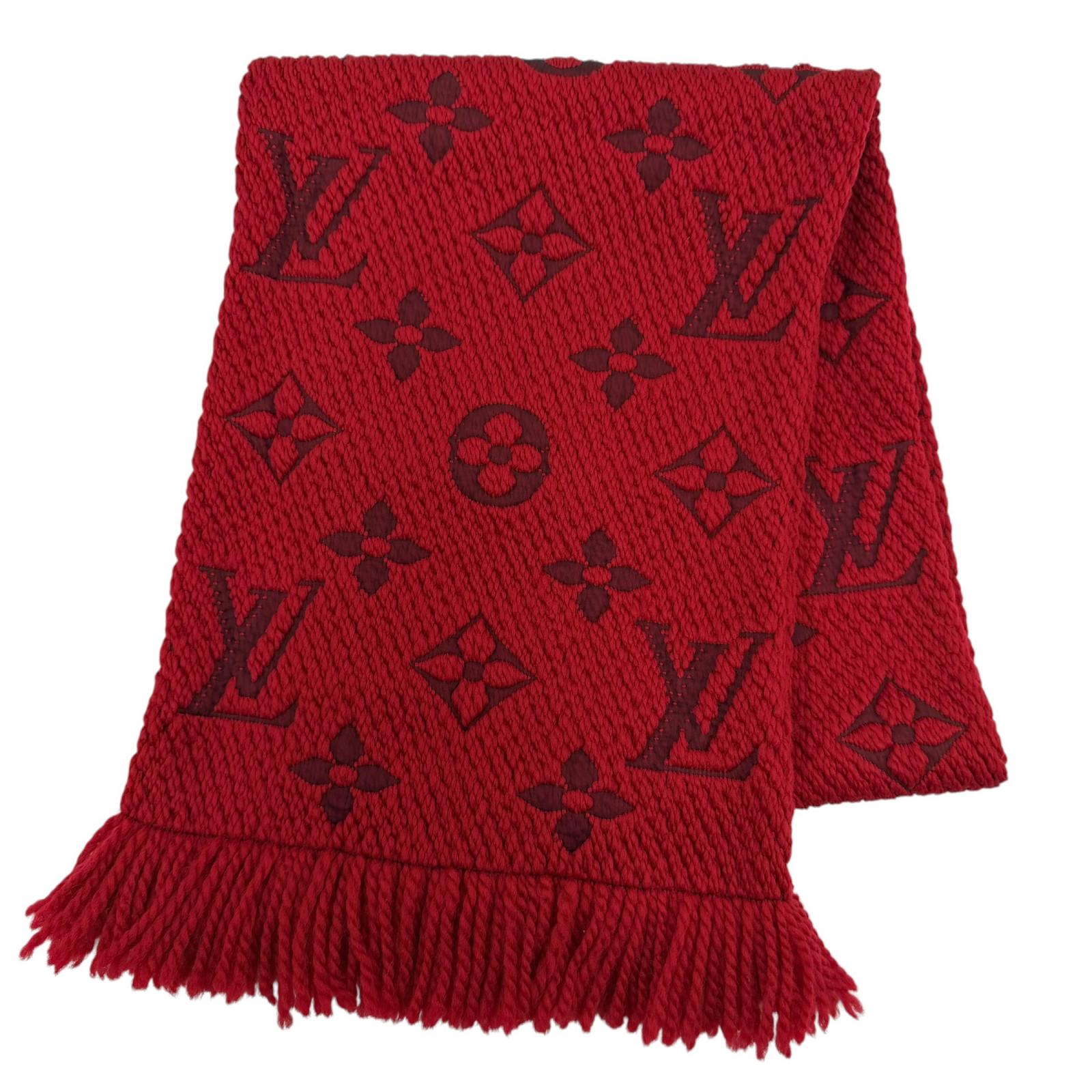 美品☆LOUIS VUITTON ルイヴィトン M72432 エシャルプ・ロゴマニア ウール シルク ルビー モノグラム マフラー イタリア製 正規品 レディース 【中古】｜衣類＆ブランドリサイクル GREEN