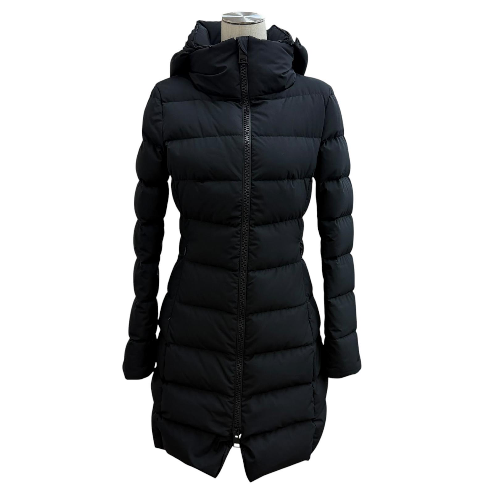 美品★Herno ヘルノ PI080DL Laminar GORETEX フード付 ロゴ入り ZIP UP ダウンコート ダウンジャケット ブラック 38 正規品 レディース 【中古】｜衣類＆ブランドリサイクル GREEN