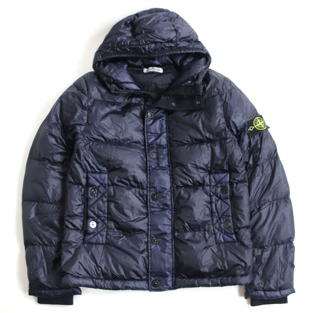 最も優遇 中古 極美品 Stone Island ストーンアイランド ロゴワッペン付き フーデッドダウンジャケット ネイビー M シンプルなデザイン メンズ 即納 最大半額 Ibooking Com Br