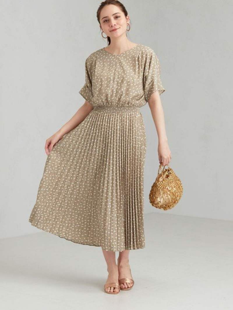 最新コレックション Sale 10 Off Ffc ドット プリント プリーツ ワンピース United Arrows Green Label Relaxing ユナイテッドアローズ グリーンレーベルリラクシング ワンピース シャツワンピース ベージュ ネイビー Rba E 送料無料 Rakuten Fashion 格安