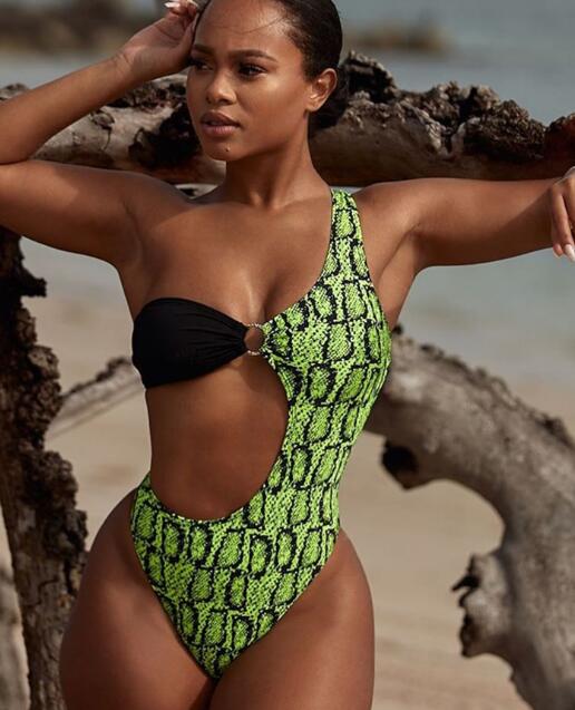 ワンピース 水着 レディース ワンショルダー 個性派 海外デザイン セレブ風 グリーン アニマルプリント S M L 小さいサイズ 大きいサイズ 7号 9号 11号 小胸 体型カバー セクシー 可愛い かわいい おしゃれ 女性用水着 レディース水着 胸を盛れる 可愛い水着 かわいい水着