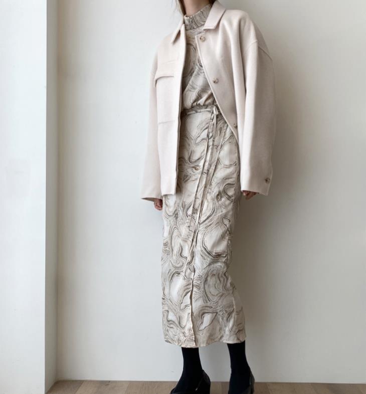 のあるデザイン 韓国ファッションレトロ エレガンス スタンドカラー スリム ストライプ ワンピース T septicin Com