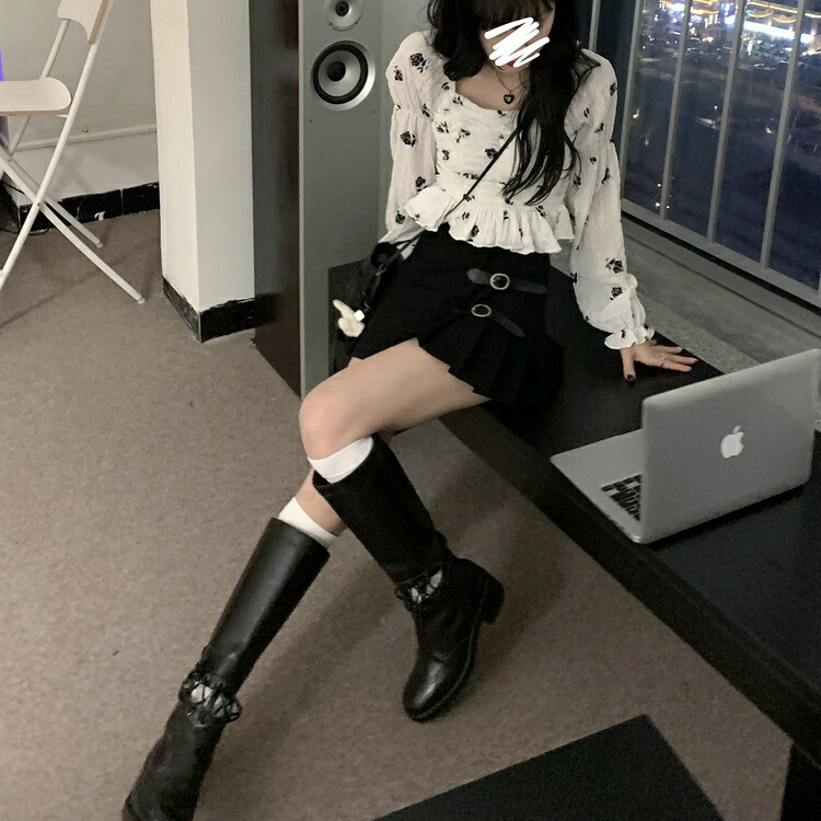 楽天市場 美しすぎます 韓国ファッション 可愛い系 テクスチャー ローズ パフスリーブ スクエアカラー トップス T グリンファクトリー