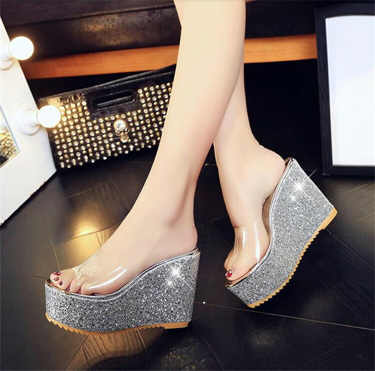 ゆるっとお洒落に 透明な スリッパ 厚底 ハイヒール ファッション スポンジケーキ T Butlerchimneys Com