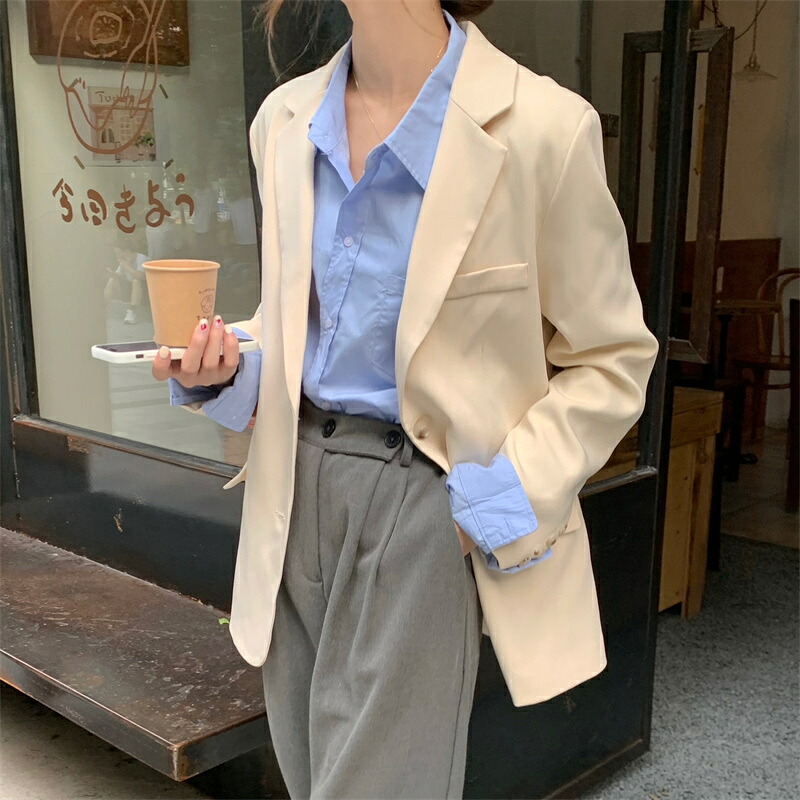 長袖無地シャツカーディガン+ベージュルーズスーツジャケット (T)