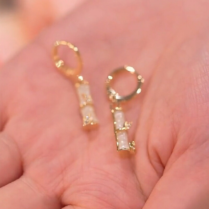 キラキラピアス (T) 4,200円