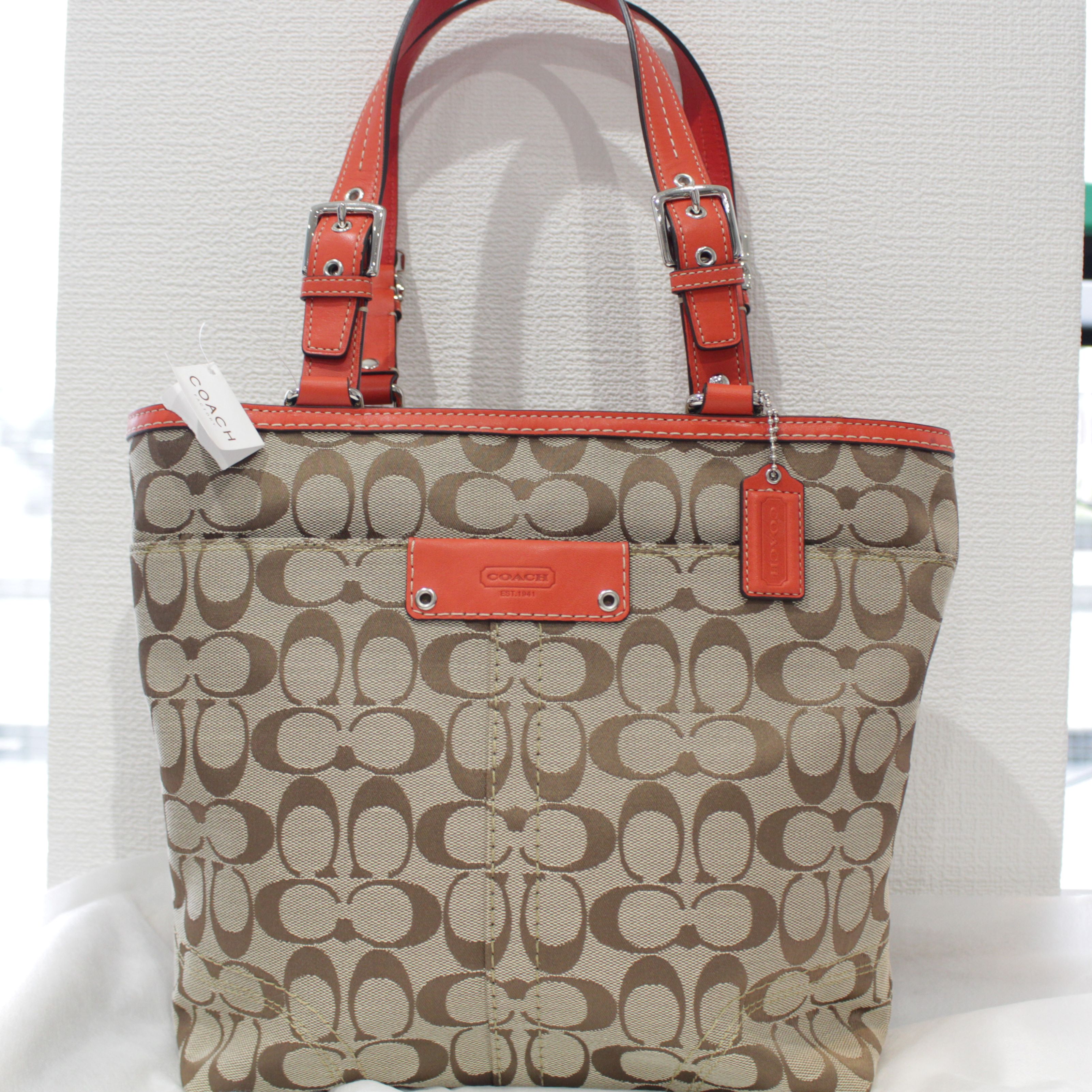 未使用保管品 コーチ ハンプトンズ シグネチャー トートバッグ オレンジ カーキ●COACH 5951A【中古】