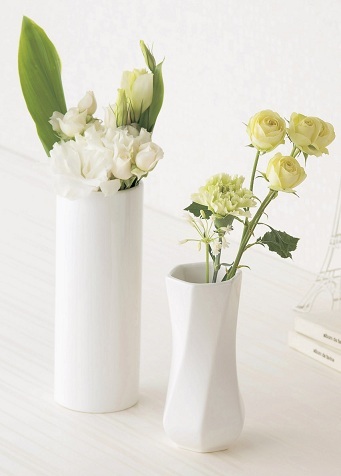 楽天市場 フラワーベース 陶器 角型 ホワイト 白 中 花器 花瓶 シンプル あす楽対応 グルーヴプラン楽天市場店
