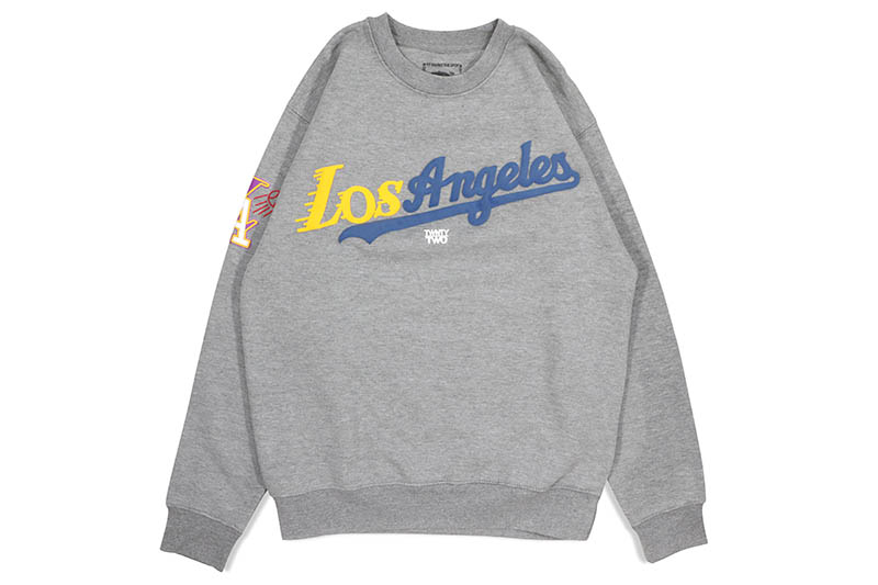 TWNTY TWO LOS ANGELES CREW (GREY) トゥエンティートゥー/クルーネックスウェット/グレー