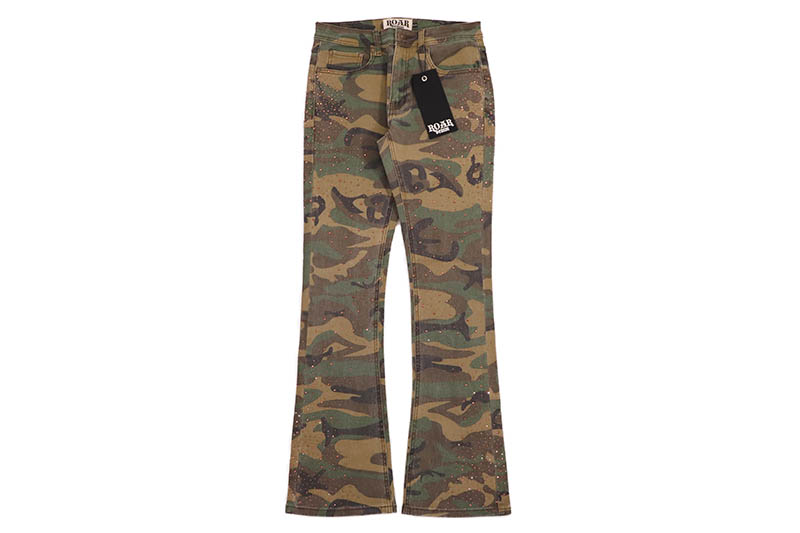 ROAR DENIM BRONZE RHINESTONE STACKED FIT JEAN (G52-680:WOODLAND) ロアーデニム/スタックドデニムパンツ/ウッドランドカモフラージュ