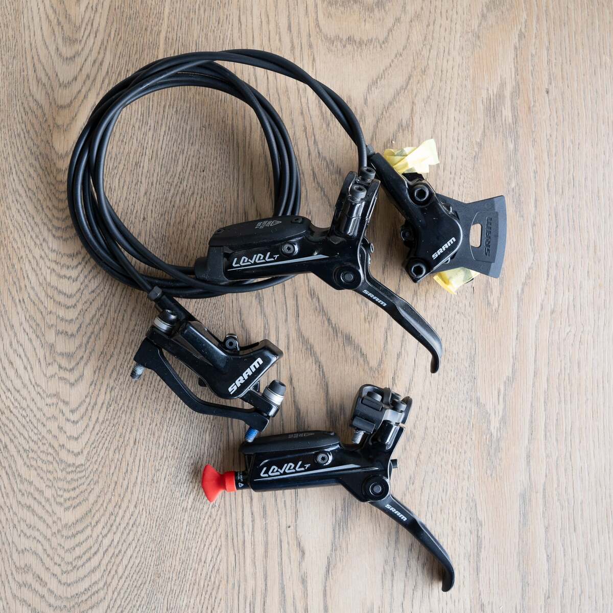 スラム（SRAM）　高性能　油圧ディスクブレーキ　LEVEL　ローター無　前後 楽天市場】【即納】スラム（SRAM） 高性能 油圧ディスクブレーキ