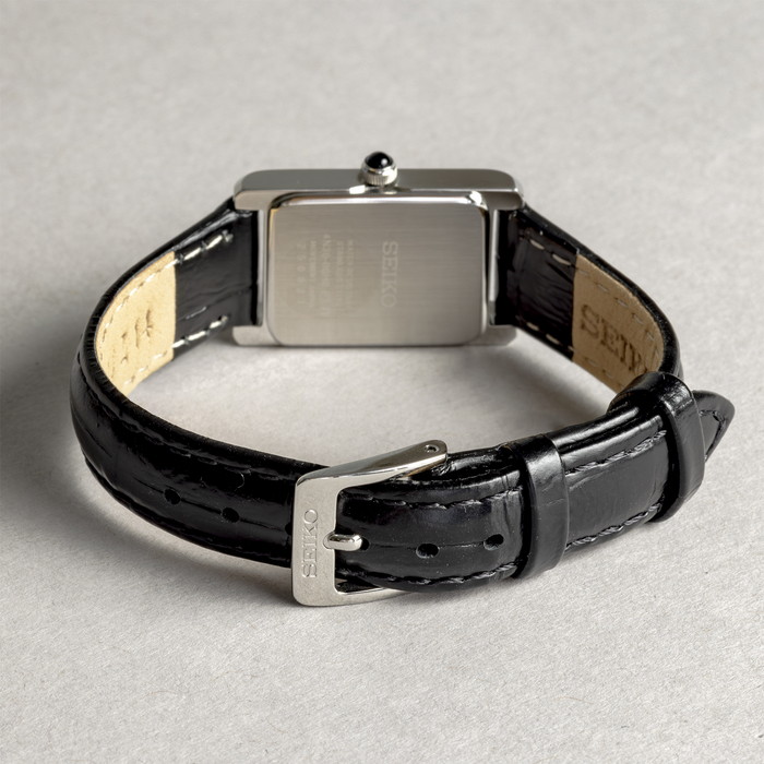 Seiko Essentails セイコー レディース ホワイト 海外モデル 腕時計 革ベルト 逆輸入 レザー エッセンシャルズ Swr053 ギフト プレゼント 時計 シルバー 白 アナログ ブランド