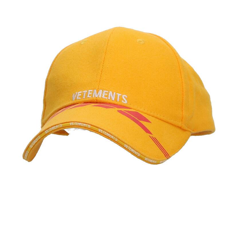 楽天市場 ヴェトモン Vetements 18ss Wss18dhl13 Dhlロゴ 刺繍ベースボールキャップ イエロー レッド Hj12 小物 0102 中古 35 Rinkan B Rinkan