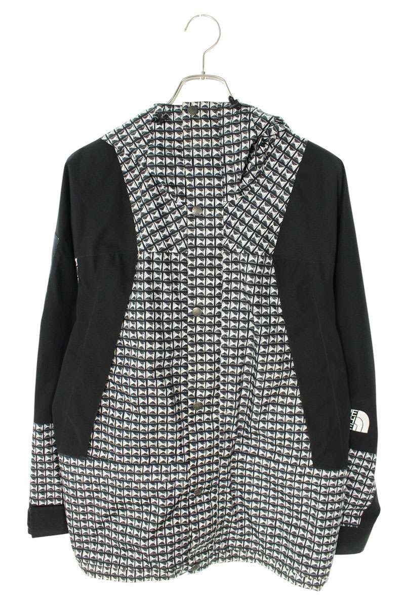 シュプリーム ノースフェイス　マウンテンライトジャケット Studded Supreme®/The North Face® Studded Mountain Light Jacket