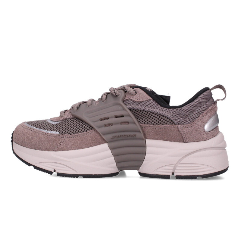 ナイキ NIKE 大きさ:27糎  JORDAN TRUNNER O S IB3722-01 ジョーダントレーナーローカットスニーカー(赤銅色調)【103062】【BS99】【メンズ】【小物】【中古】bb78#rinkan*S
