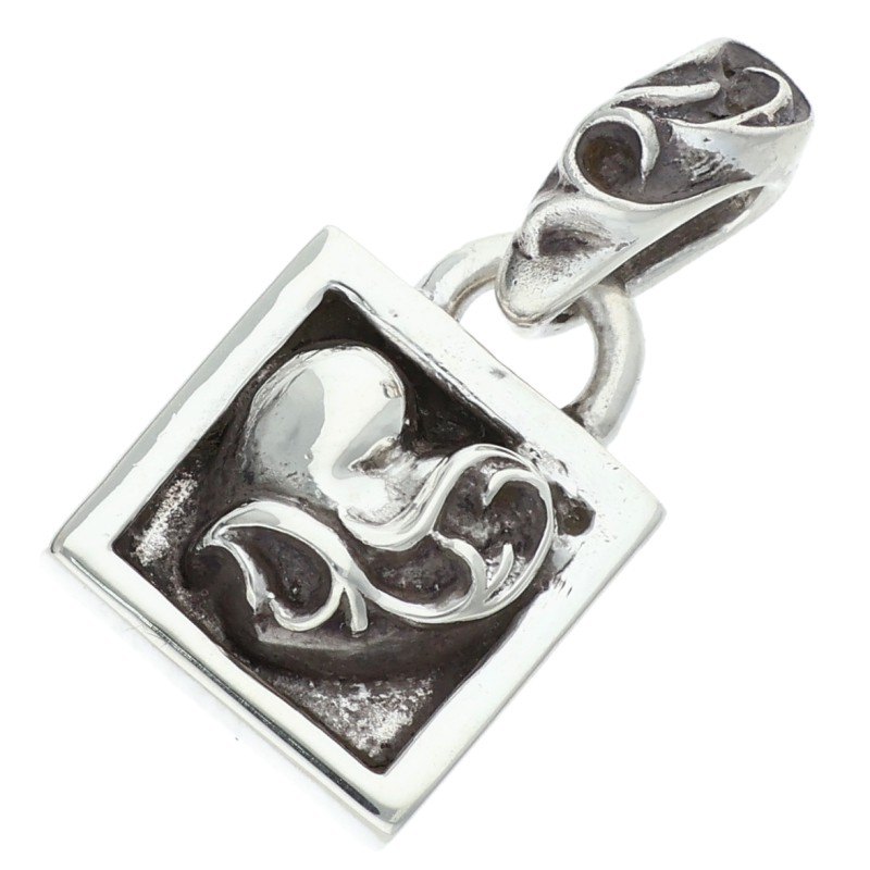 クロムハーツ Chrome Hearts   FRAMED HEART フレームドハート 惹き付ける しろがね色頸飾りいの一番(しろがね色 5.27g)【105062】【HJ12】【小物】【中古】bb432#rinkan*B