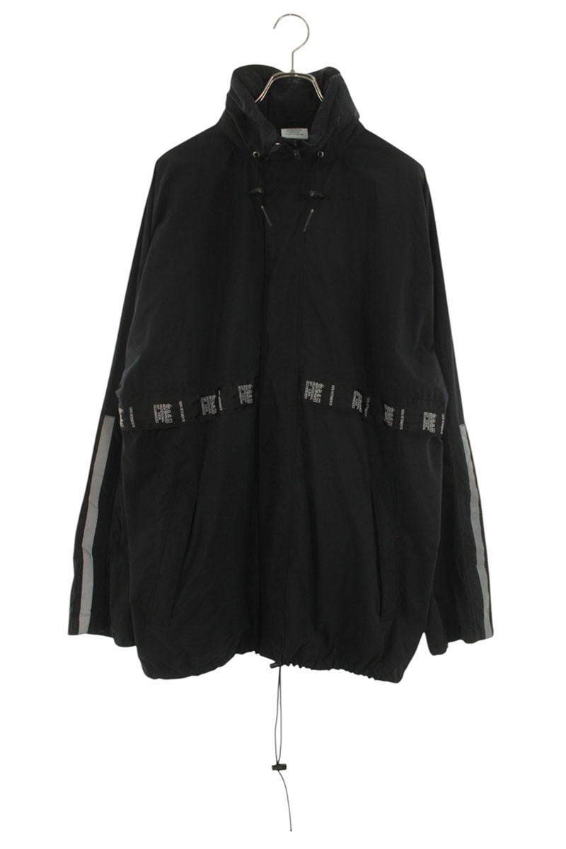 ヴェトモン VETEMENTS 大きさ:M  MSS18JA58 Care label-detail shell hooded jacket ナイロンジップアップブルゾン(黒いこと)【604062】【SB01】【メンズ】【中古】bb356#rinkan*B