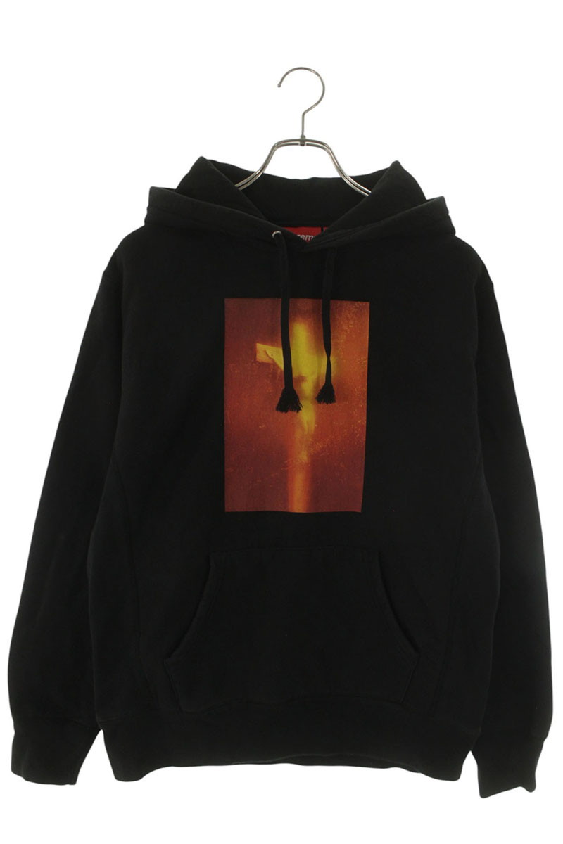 シュプリーム SUPREME 大きさ:M  17AW  Piss Christ Hooded Sweatshirt フォトプリントプルオーバーパーカー(黒いこと)【706062】【BS99】【メンズ】【中古】bb127#rinkan*B