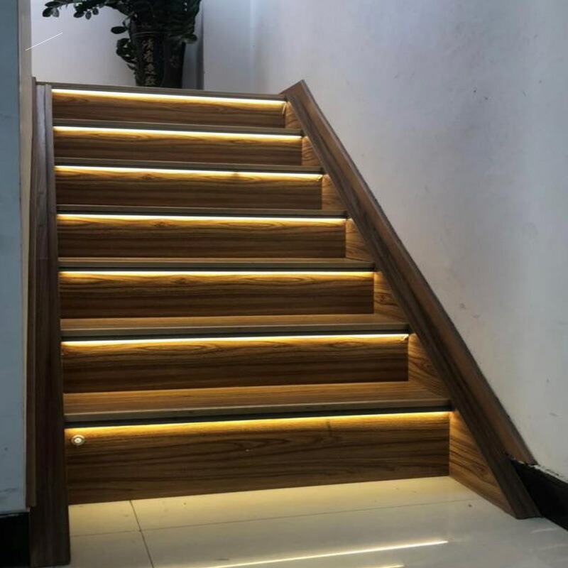 楽天市場 人感センサーライト Led テープライト 温白色 1 5m Acアダプター付 切断可能 防水 間接照明 玄関 廊下 トイレ 階段 棚下 Gshopping楽天市場店