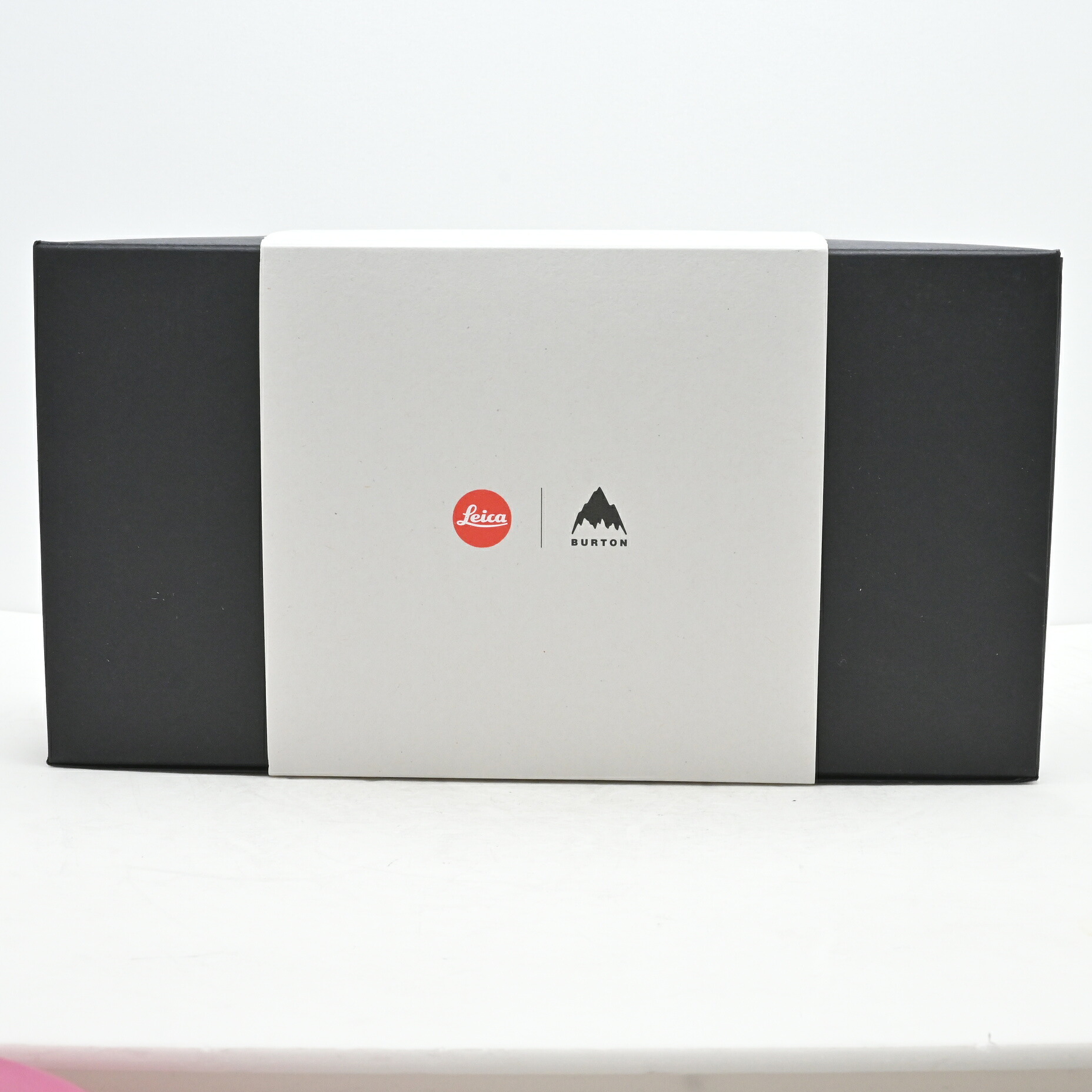 新古品 未使用品 Leica SOFORT 2 Burton Edition インスタントカメラ (ジェイクブルー)|グッチーカメラ店