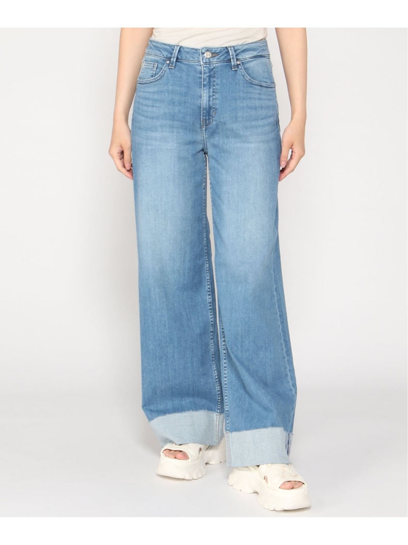 楽天市場】【SALE／60%OFF】GUESS デニムパンツ (W)Incision Flare
