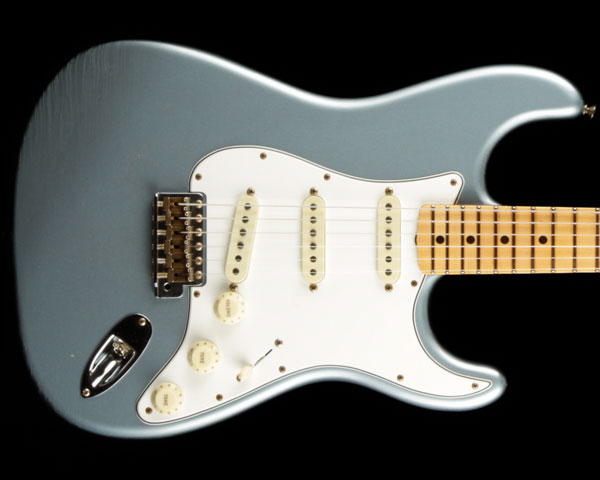 Fender Custom Shop 2022 Winter Event LTD（Limited Edition）1968 Stratocaster Journeyman Relic Aged Ice Blue Metallic